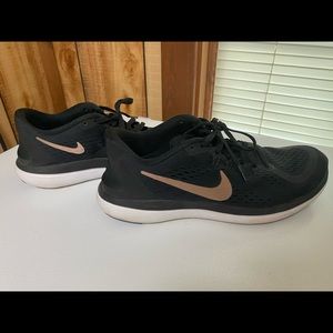 NIKE FLEX 2017 RN